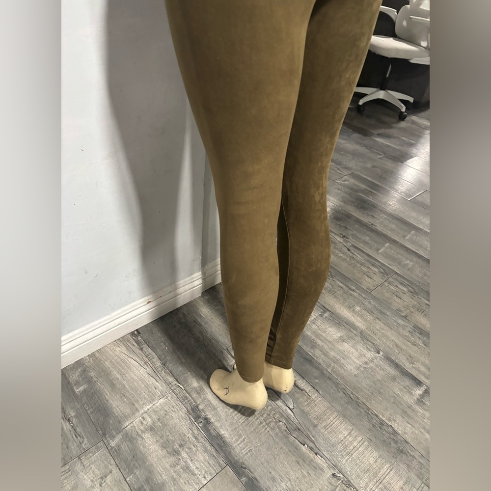 Bagatelle Olive Women's Leggings - Picture 5 of 10
